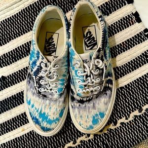 Women’s VANS•Size 6.5